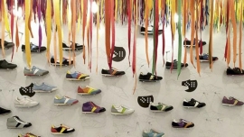 اینجا خبری از مشتری کیف و کفش نیست