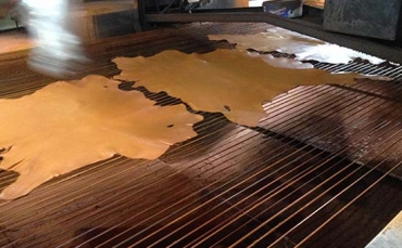 مواد اولیه صنعت چرم قاچاق می‌شود