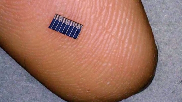 سلول‌ های خورشیدی در نساجی / لباس‌ها می‌ توانند گوشی موبایل را شارژ کنند