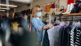 رونق گرفتن فروش مجدد لباس به خاطر شیوع بیماری همه گیر کرونا Resale Is Thriving In The Pandemic